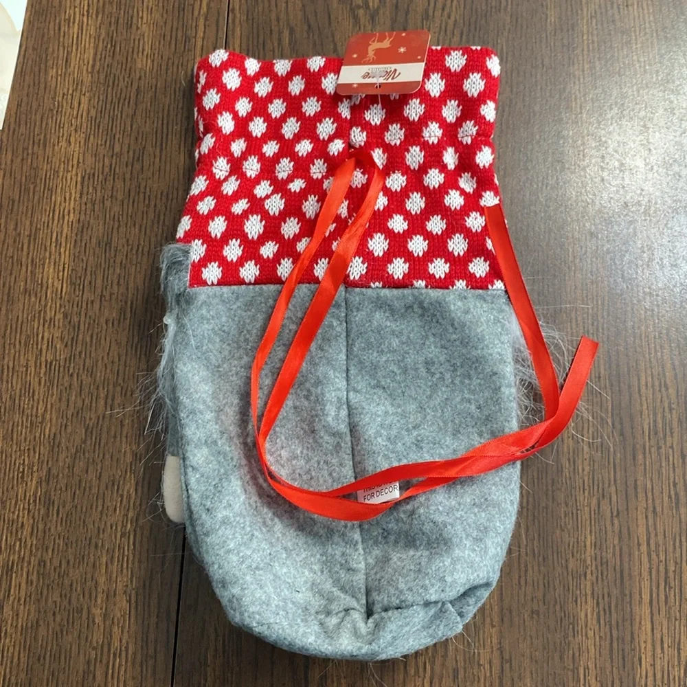 “5/$20” gnome themed wine bag